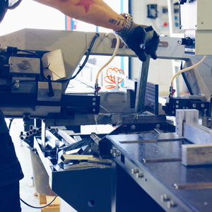 Tube en alliage d'acier Corten de haute qualité 60x20x2mm Section carrée 12.7 kg S355JOWPH résistant à la Corrosion haute résistance mécanique - Product Image 5