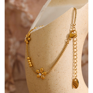 JINYOU 5114 Raffinato Bracciale con Catena a Sfere in Acciaio Inox Placcato <span class=keywords><strong>Oro</strong></span>, Bracciale con Fiore in Metallo e Zirconia Cubica per Vendita all'Ingrosso - Product Image 2