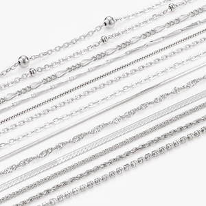 Collana Personalizzata in Argento Sterling 925 Placcata Oro con Catenina Sottile a Maglia Italiana, Veneziana, Singapore e Croce Regolabile, Gioielleria di Lusso all'Ingrosso - Product Image 3