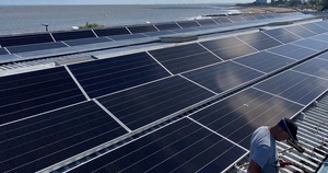 Panneau Solaire Bifacial N-Type Full Black 400-460W pour TOPCon, Efficacité 23%, Double Verre, Stock Entrepôt UE pour Usage Domestique BSM460M10-54HNH - Product Image 6