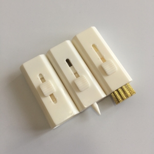 Brosse de golf double face avec manche en plastique durable, qualité premium, facile à fixer au <span class=keywords><strong>sac</strong></span> de golf, cadeau pour hommes, femmes et enfants, sport en plein air - Product Image 1