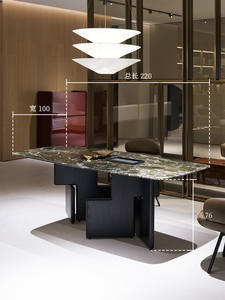 Juego de Comedor con Cubierta de Mármol Premium - Muebles Elegantes y de Lujo para Reuniones en Mansiones y Apartamentos - Product Image 3