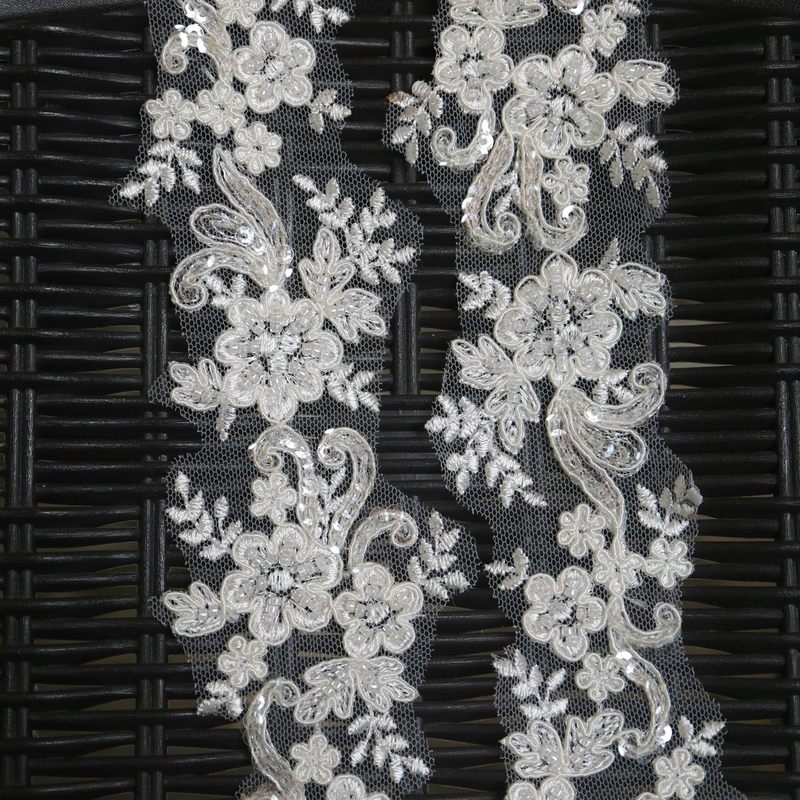 2 2 cm Tassel Lace Bead