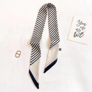 卸売新しい薄いフランスポリエステルスカーフ女性用ビッグブランドの小さなリボンビンテージヘアバンド秋春漫画 - Product Image 1