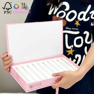 Boîte rigide en carton avec impression personnalisée, feuille d'or, estampage à chaud, LOGO, boîte cadeau cosmétique à fermeture magnétique avec rabat et insert en velours - Product Image 1