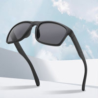 Lunettes de soleil sport polarisées UV400 pour hommes, monture carrée en PC, idéales pour la course et les activités de plein air – Collection 2026