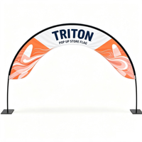Drapeau arqué portable coupe-vent TRITON pour la publicité extérieure, fabriqué par un professionnel