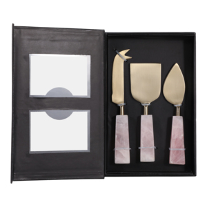 Set di utensili per formaggio con manici in quarzo rosa e lame in ottone per servire e preparare. - Product Image 3