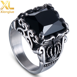 แหวนสแตนเลสสตีลทรงพังก์ประดับพลอยทับทิมสำหรับผู้ชาย - Product Image 2