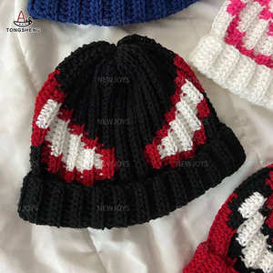 2024 Nhà Cung Cấp Tùy Chỉnh Người Đàn Ông Chunky Dệt Kim Beanie Hat Các Nhà Sản Xuất Bông Nâu Màu Hồng Gothic Jacquard Crochet Spider Web Beanie