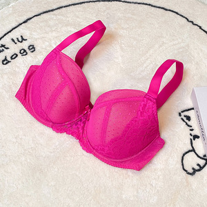 Sujetadores de talla grande transpirables y ajustables al por mayor, con copa fina, copa completa, aros y bordados, y tangas de uso diario. - Product Image 6