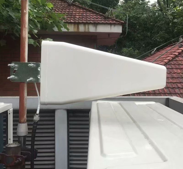 Hot Sale Outdoor Yagi LPDS 12dbi MIMO Antenna for Male Connector VSWR 1.5 for GSM/WiFi LTE 698-2700MHz 4G LTE Communication