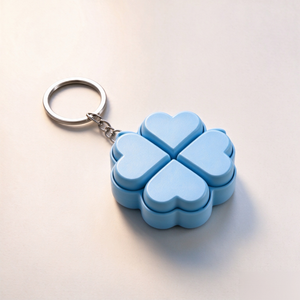 Wholesale Creative 3D Printed Four-Leaf Toy Click Stress Relief Keychain Mini Lucky Desktop Decor <b>Ornament</b> for <b>Family</b> Children - Product Image 3