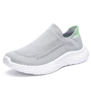 Zapatillas deportivas casuales para hombre 2025, transpirables, ligeras, con suela suave de espuma, de tejido volador, estilo Popcorn, para otoño, novedad transfronteriza, estilo Lazy. - Product Image 5