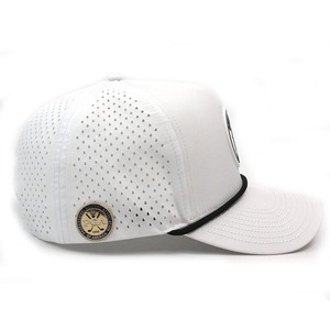 Cappello da Golf in Rete Personalizzato con Logo, Porta Tee Magnetico, Clip Porta Palline Perforata con Logo Personalizzato - Product Image 6