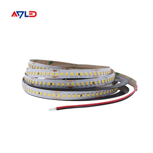 Bande lumineuse LED super brillante 180 puces/m 24V 200lm/w 8W à intensité variable pour éclairage intérieur - Product Image 3