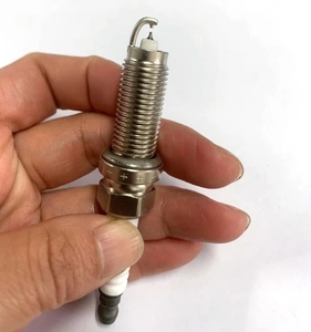 <span class=keywords><strong>Bougie</strong></span> d'allumage laser Iridium en gros OEM ILFR5B11 94249 IFR5G11 95992 SILAKR6B10E 96227 pièces de moteur automobile bougies Bujia pour NJK - Product Image 4