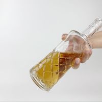 Bouteille de vin cylindrique à col long de 500 ml avec motif en relief