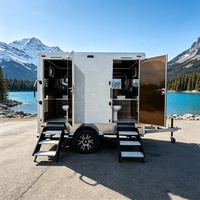 Remorque WC Mobile Commerciale à Essieu Unique, 2 Cabines avec Urinoir, Intérieur Bronze, pour Location Haut de Gamme