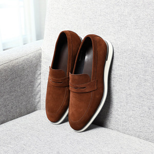 Men's suede leather British business <b>shoes</b>, fashionable and retro casual <b>shoes</b>, one-piece Oxford <b>shoes</b> - Product Image 3