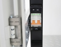Armoire de serveur de centre de données avec glissière de montage PDU verticale pour salle de serveurs de télécommunications