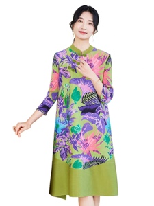 L'Ultimo Modello di <span class=keywords><strong>Abito</strong></span> del 2026, un Vestito che si Muove e si Balza. Divertente, di classe, dal carattere distintivo e alla moda - Product Image 2
