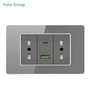 Enchufe de pared estándar italiano con USB inteligente tipo C de 20W con carga rápida, 2 puertos, 2 tomas, panel de interruptor de luz de vidrio. - Product Image 1