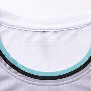 ชุดกีฬาบาสเก็ตบอลสำหรับผู้ชายดีไซน์ล่าสุดชุดเล่นกีฬาพิมพ์โลโก้ได้ตามต้องการขนาดใหญ่พิเศษระบายอากาศ - Product Image 4