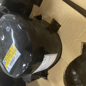 คอมเพรสเซอร์แบบสกรอลล์ KULTHORN รุ่น AW5528EK 220-240V 50Hz R22 อะไหล่เครื่องทำความเย็นเชิงพาณิชย์ - Product Image 3