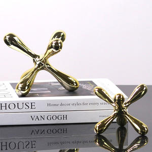 Décoration <span class=keywords><strong>de</strong></span> la maison abstraite cellule Sculpture ornement OEM ODM personnalisé chambre meubles décorations <span class=keywords><strong>de</strong></span> bureau accessoires pour la maison cadeaux résine artisanat - Product Image 1