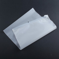 Échantillon gratuit Sacs d'emballage en plastique zip-lock compostables personnalisés en blanc mat givré pour vêtements Sac à fermeture éclair 160 microns