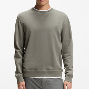 เสื้อสเวตเชิ้ตผู้ชาย Urban Direction ออกแบบมาเพื่อการเคลื่อนไหวที่ยืดหยุ่น พร้อมดีไซน์เรียบง่ายและสไตล์ที่สดชื่น - Product Image 1