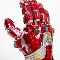 Ornement décoratif à LED avec pierres précieuses rouges, accessoire de cosplay inspiré du cinéma, statue de collection en gros