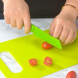 Ensemble <span class=keywords><strong>de</strong></span> 17 couteaux <span class=keywords><strong>de</strong></span> cuisine pour tout-petits, outils <span class=keywords><strong>de</strong></span> cuisine sécuritaires pour enfants, lame en plastique, planche à découper, coupe-fruits, Cuchillos Ninos Supplier - Product Image 4