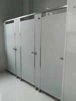 Cubículos de Baño Anti-Vandálicos Económicos, Resistentes al Agua, Fáciles de Limpiar, para Aeropuertos, Gimnasios, Cines, Estaciones de Tren, Personalizables, Venta al Por Mayor