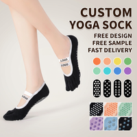 Chaussettes de yoga et de pilates antidérapantes en coton peigné avec logo personnalisé OEM, cinq doigts, pour femmes