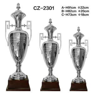 3 फीट बड़ी सिल्वर गोल्ड प्लेटेड ट्रॉफी फुटबॉल ट्रॉफी कप स्मृति चिन्ह - Product Image 2
