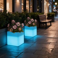 Lampe LED d'extérieur pour pot de fleurs, design contemporain, étanche, à intensité variable, pour terrasse et décoration