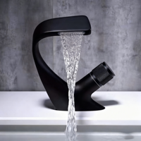 Robinet de luxe moderne à une poignée en laiton massif, or rose, noyau en céramique, robinet de cygne de lavage chromé pour robinets de lavabo de salle de bain d'hôtel