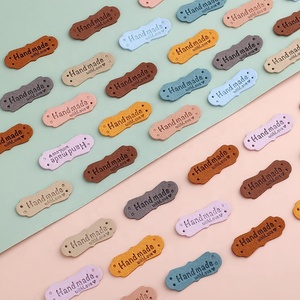 <span class=keywords><strong>Etichette</strong></span> in Pelle PU con Decorazioni Metalliche in Rilievo, Patch Fatte <span class=keywords><strong>a</strong></span> <span class=keywords><strong>Mano</strong></span> <span class=keywords><strong>per</strong></span> Cappelli, Jeans e <span class=keywords><strong>Lavori</strong></span> Artigianali Fai-da-Te - Product Image 5
