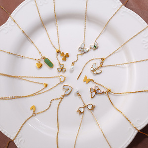 Collier pendentif cœur double couche européen et américain en acier inoxydable plaqué or 18 carats pour femme, bijou cadeau - Product Image 1