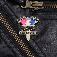 Épingle LGBTQ Je me balance dans les deux sens violemment avec une épée Épingles en émail Broches Bi Pride Lapel Badge Sac à dos Décoration Bijoux Cadeau