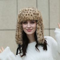 Chapeau de trappeur en fausse fourrure pour homme et femme, avec logo personnalisé, fabriqué en usine depuis 17 ans, épais et fourré, style Ushanka avec cache-oreilles, idéal pour le ski et la chasse