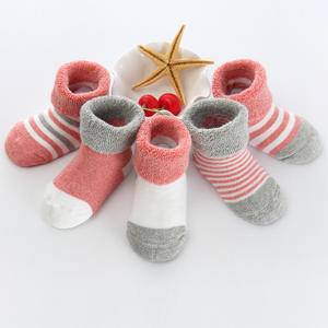 5 paires de nouvelles <span class=keywords><strong>chaussettes</strong></span> tricotées pour bébé garçon et fille épaisses pour nouveau-né automne et hiver chaussette chaude pour les pieds caractéristique respirante - Product Image 4