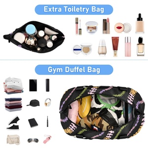 Sac de voyage en nylon imperméable noir à imprimé Puakenikeni Lei, sac fourre-tout personnalisé, ensemble de sacs de voyage hawaïens pour femmes et hommes - Product Image 4