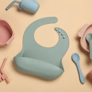 Piatti per bambini in Silicone personalizzati senza Bpa cucchiaio e cannuccia in Silicone cucchiaio per bambini ciotola bavaglino aspirazione set da pranzo