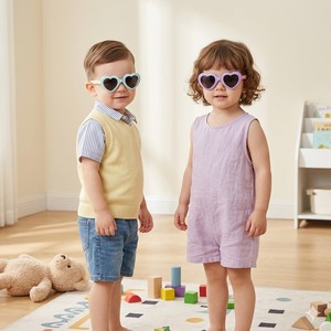 <span class=keywords><strong>Gafas</strong></span> de Sol Polarizadas con Marco de TPE Suave <span class=keywords><strong>para</strong></span> Bebés de <span class=keywords><strong>6</strong></span> a 36 <span class=keywords><strong>Meses</strong></span>, Resistentes a Impactos, Seguras y Cómodas <span class=keywords><strong>para</strong></span> Exteriores - Product Image 1