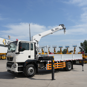 Grue mobile micro haute performance HOWO 8 tonnes, best-seller, avec stock suffisant et excellent rapport qualité-prix - Product Image 3