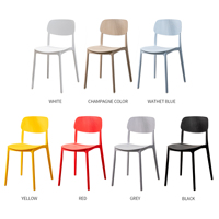 Chaise de salle à manger en PP, chaise de jardin, chaise de terrasse, chaise de restaurant empilable, prix bas, usine d'origine pour la revente