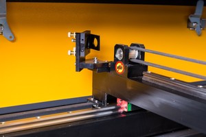 เครื่องแกะสลักเลเซอร์ CO2 1080 57 เครื่องทำตรายาง เครื่องแกะสลัก CNC เลเซอร์ - Product Image 2